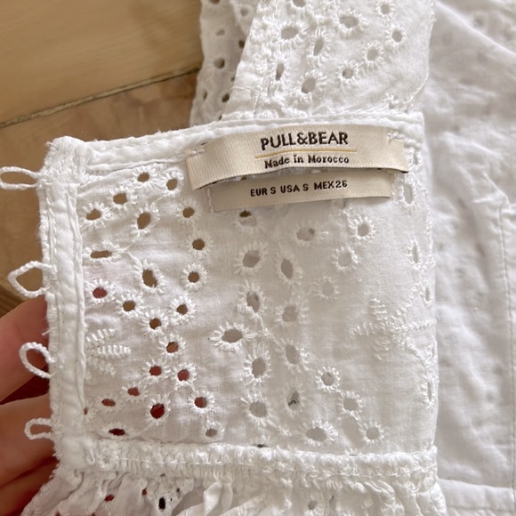 Eyelet crop top - Picture 3 of 4